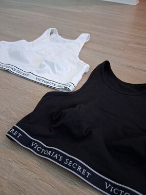 Victoria's Secret Black & White Logo Bralette Set